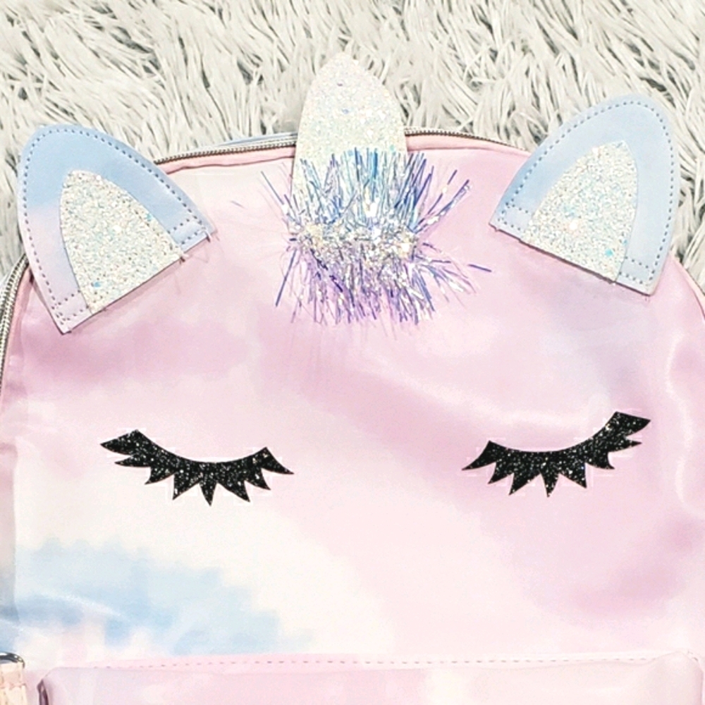 SOLD. Unicorn Backpack and lunchbox - Picture 3 of 9